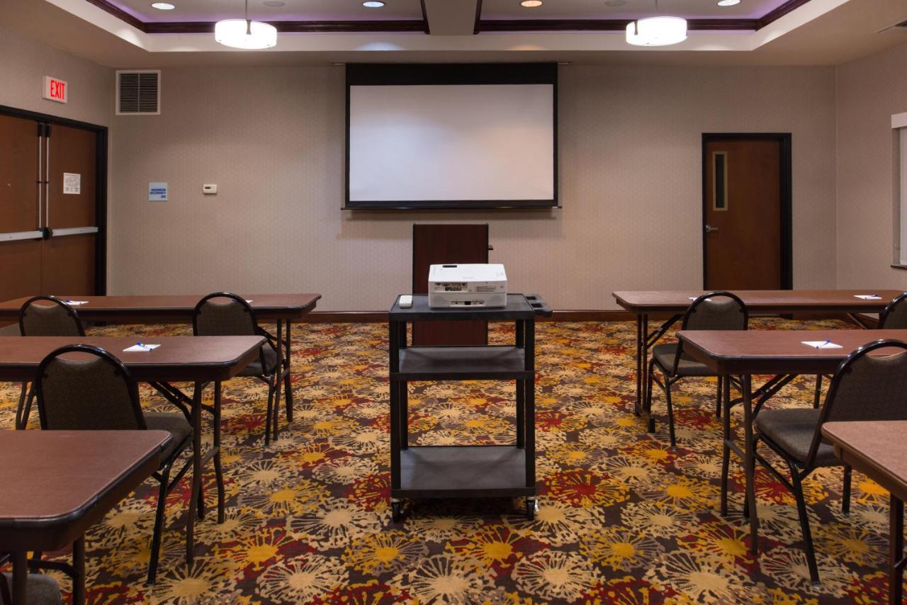 Holiday Inn Express & Suites Pittsburg By Ihg Exterior photo