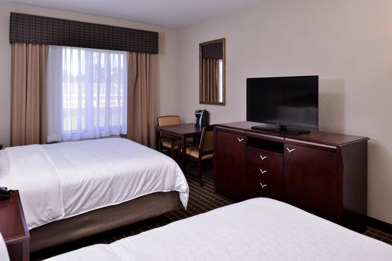 Holiday Inn Express & Suites Pittsburg By Ihg Exterior photo