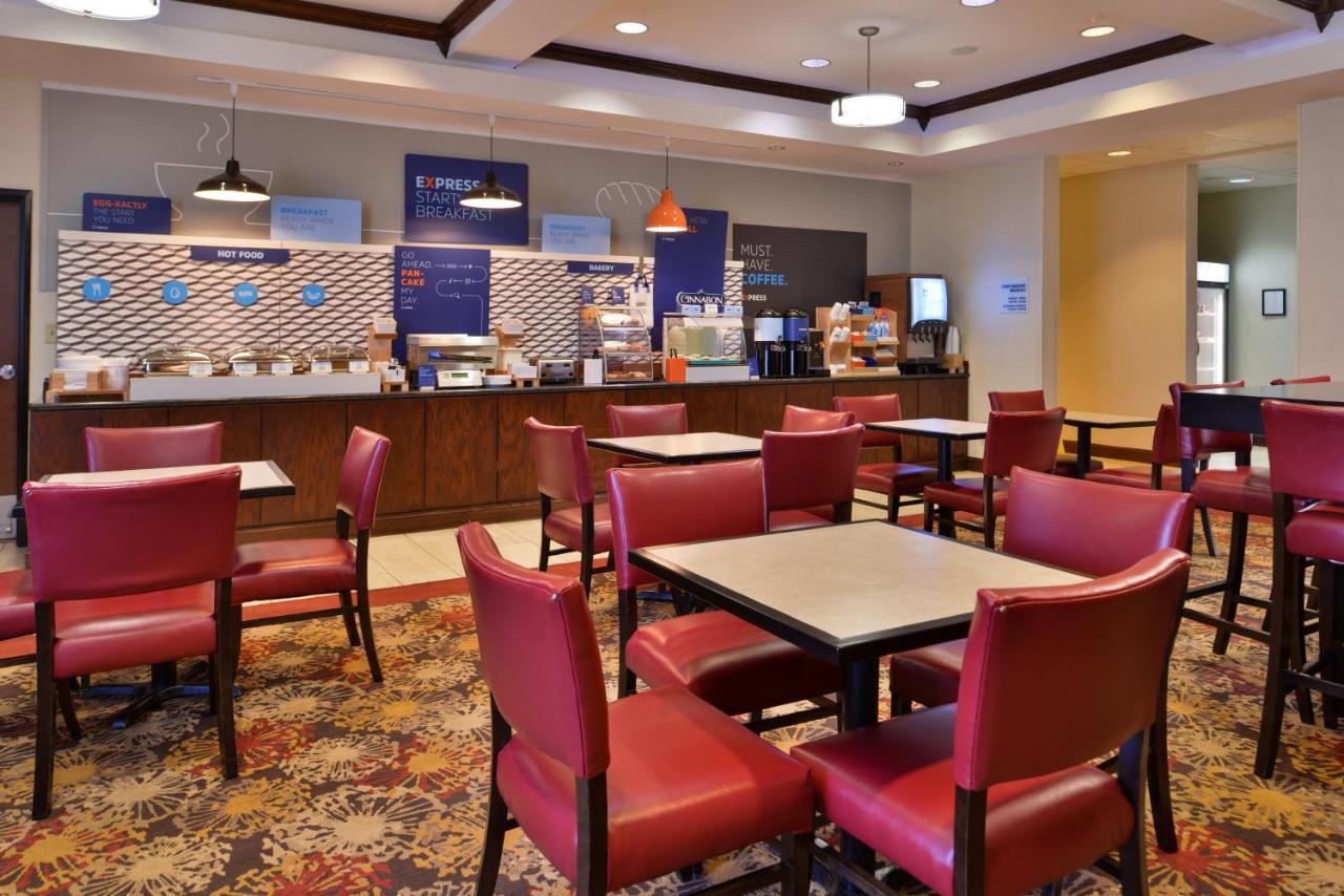 Holiday Inn Express & Suites Pittsburg By Ihg Exterior photo